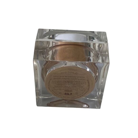 Rms Beauty Living Glow Face and Body Powder New - Picture 2 of 2